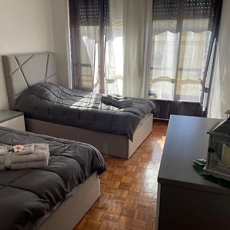 Proche De La Plage Et Du Metro, 1 Place De Garage Póvoa de Varzim Екстериор снимка